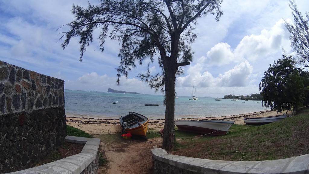 Allamanda Apartments - 100M Bain Boeuf Beach Екстериор снимка