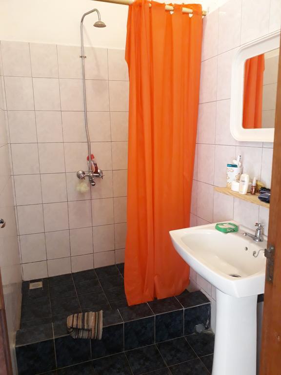 Allamanda Apartments - 100M Bain Boeuf Beach Екстериор снимка