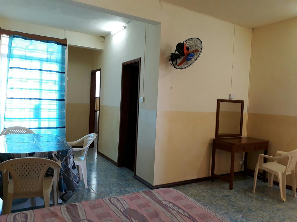 Allamanda Apartments - 100M Bain Boeuf Beach Екстериор снимка