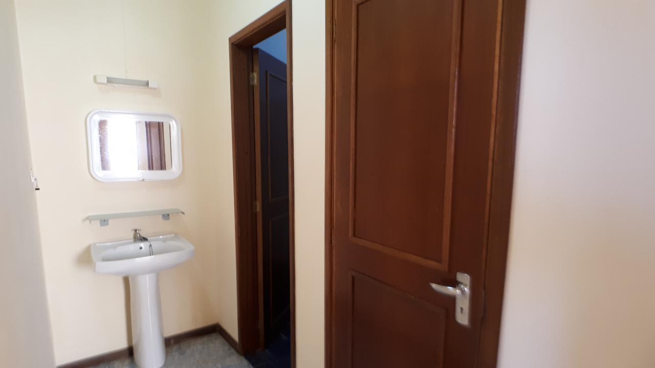 Allamanda Apartments - 100M Bain Boeuf Beach Екстериор снимка