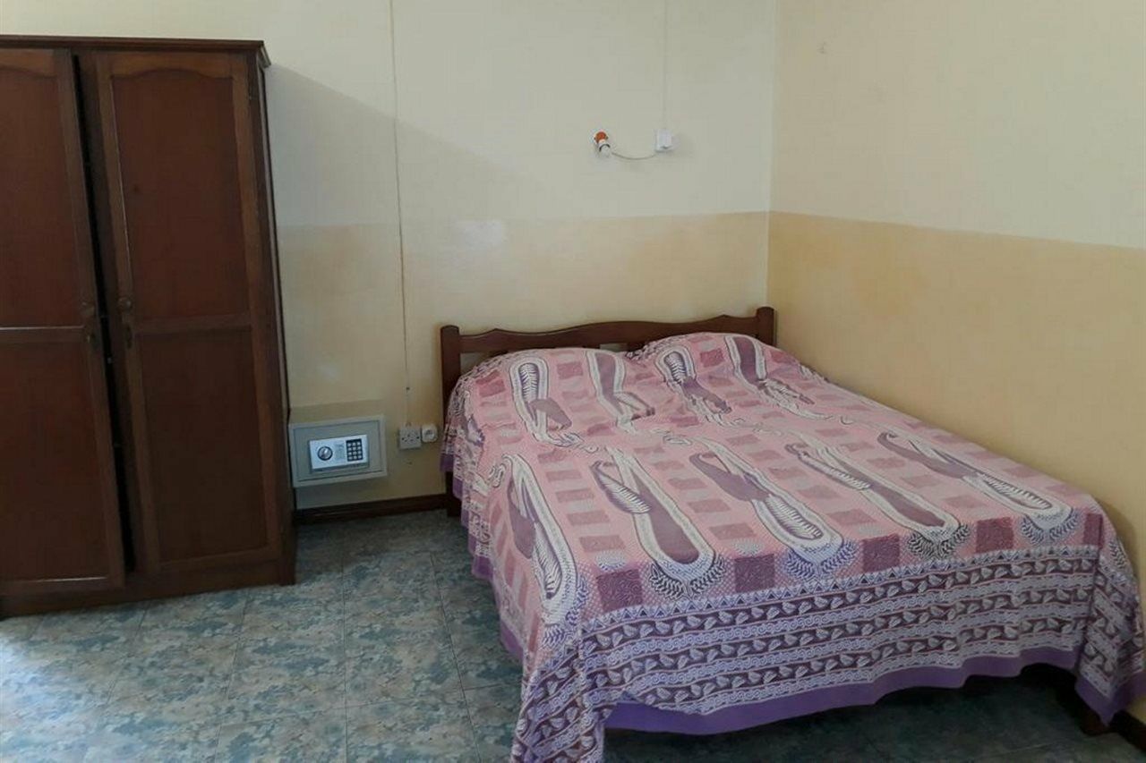 Allamanda Apartments - 100M Bain Boeuf Beach Екстериор снимка