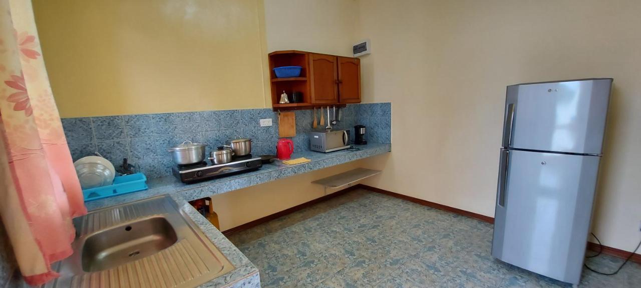 Allamanda Apartments - 100M Bain Boeuf Beach Екстериор снимка